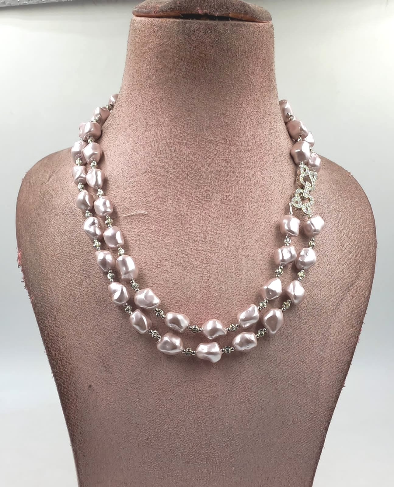 Aashita Pearl Necklace