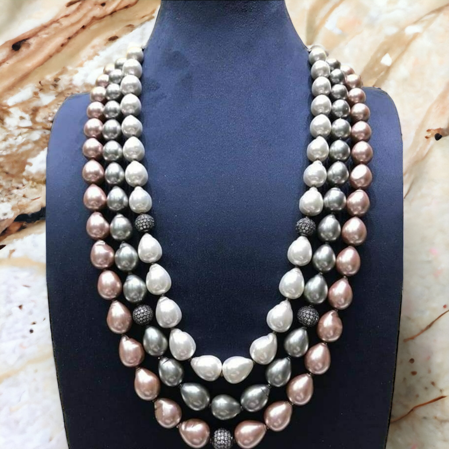 Param Baroque Pearl Mala
