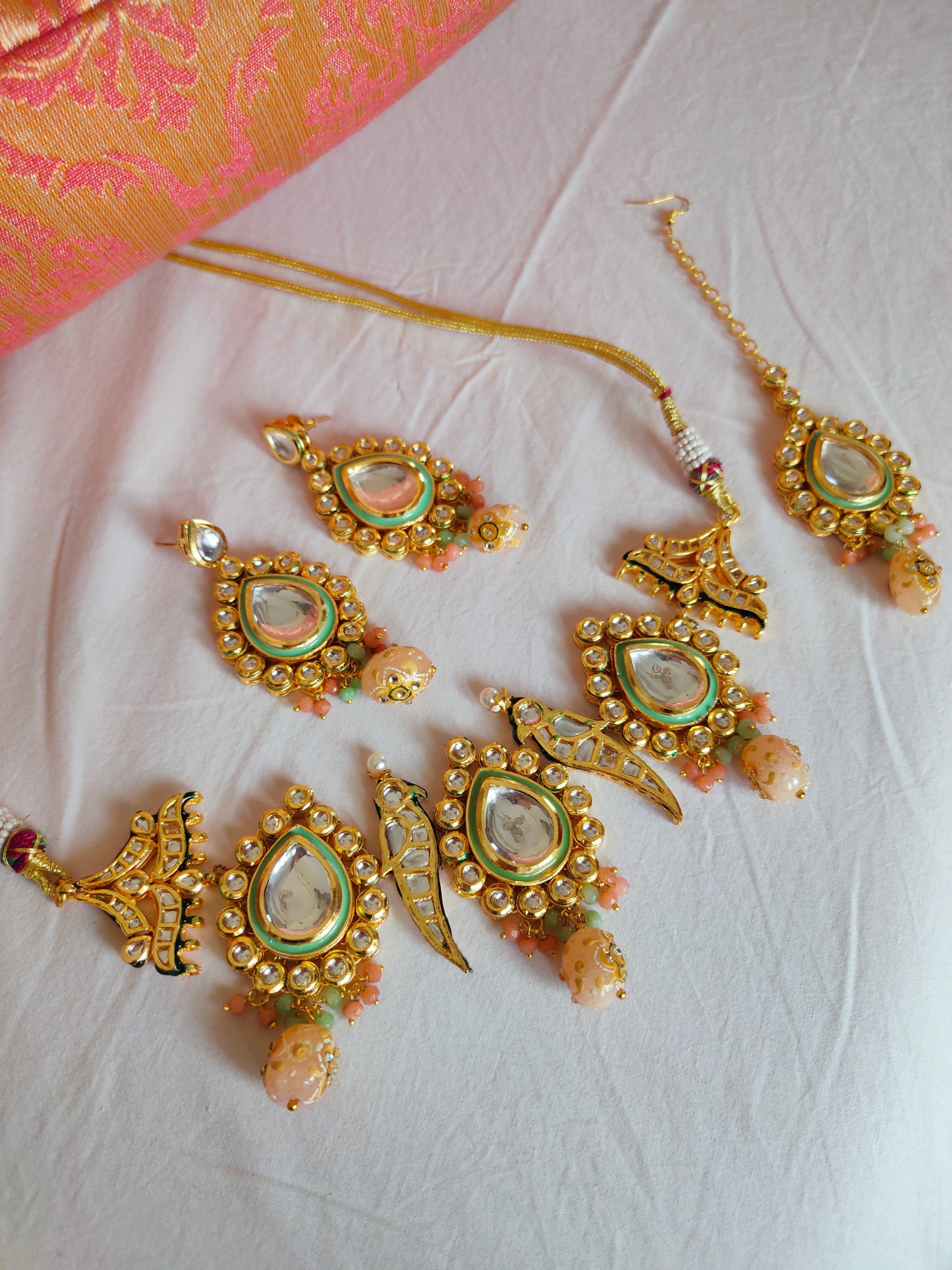 Parrot Necklace Set