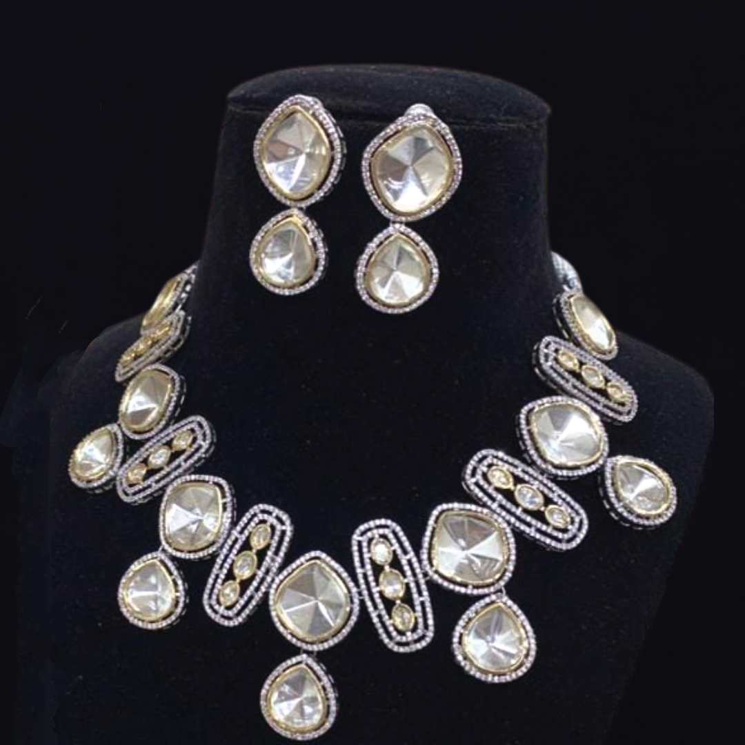 Shaira Uncut Kundan Polki Necklace Set