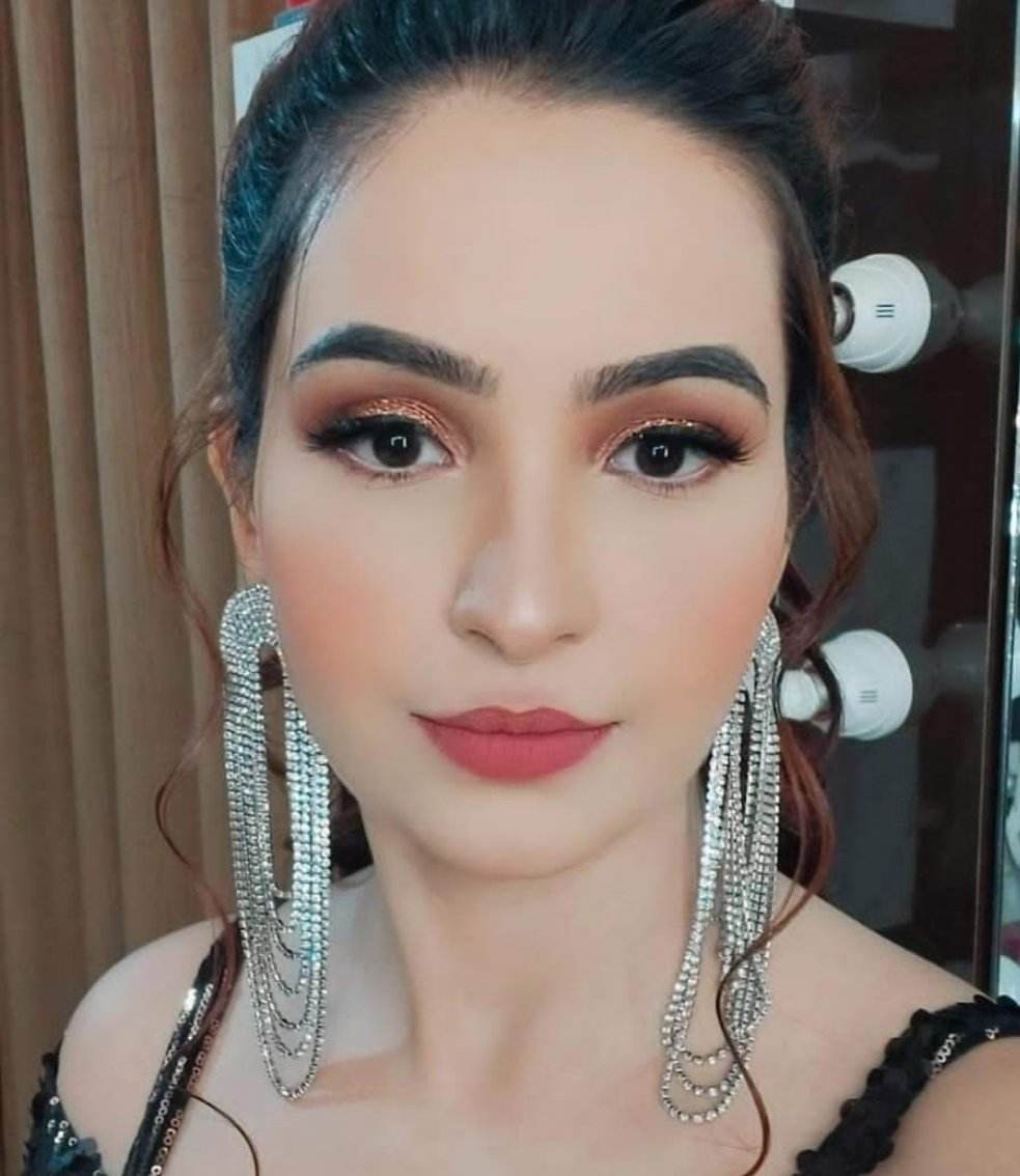 sania oversized statement dangler earrings model 2