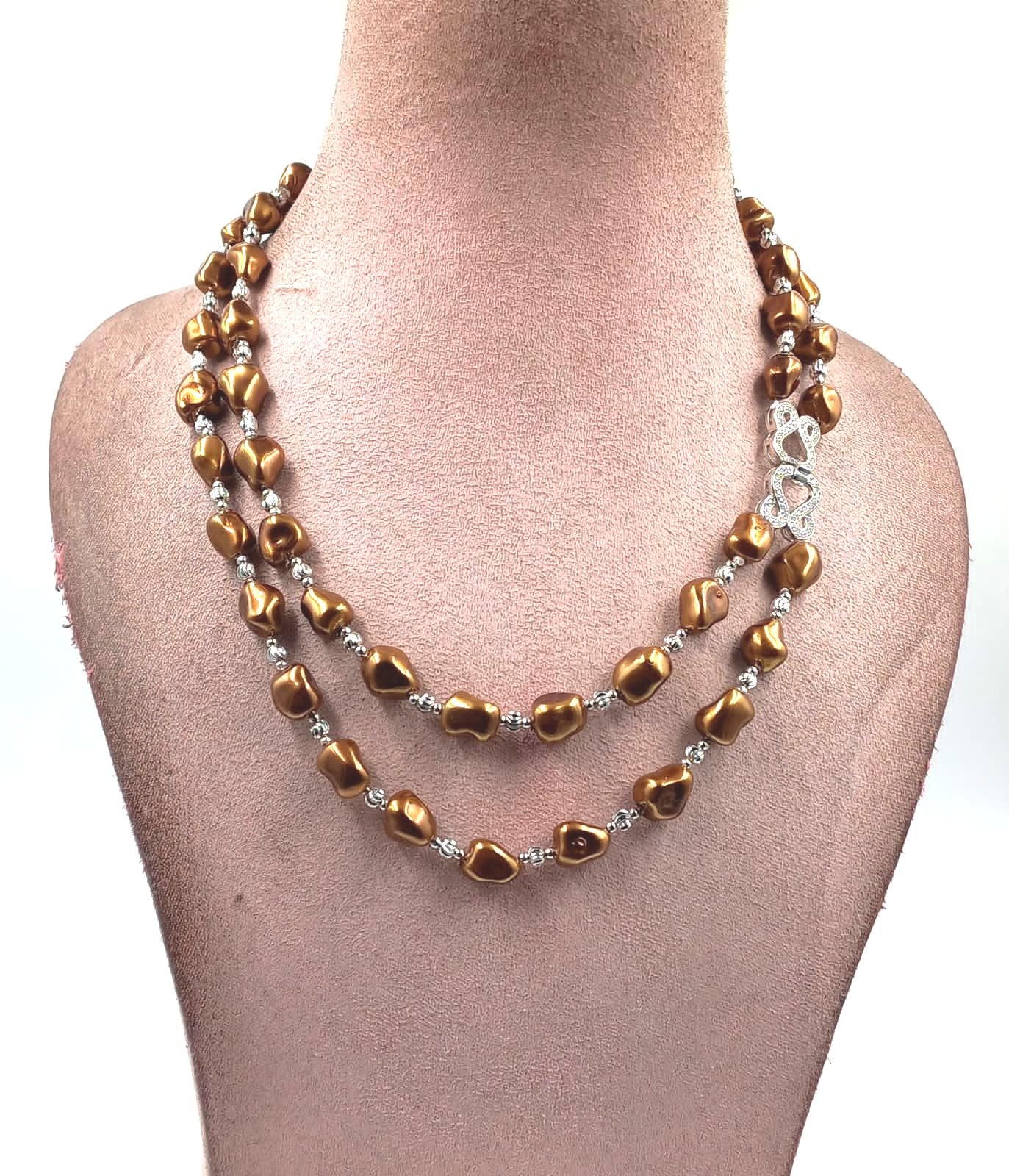 Aashita Pearl Necklace