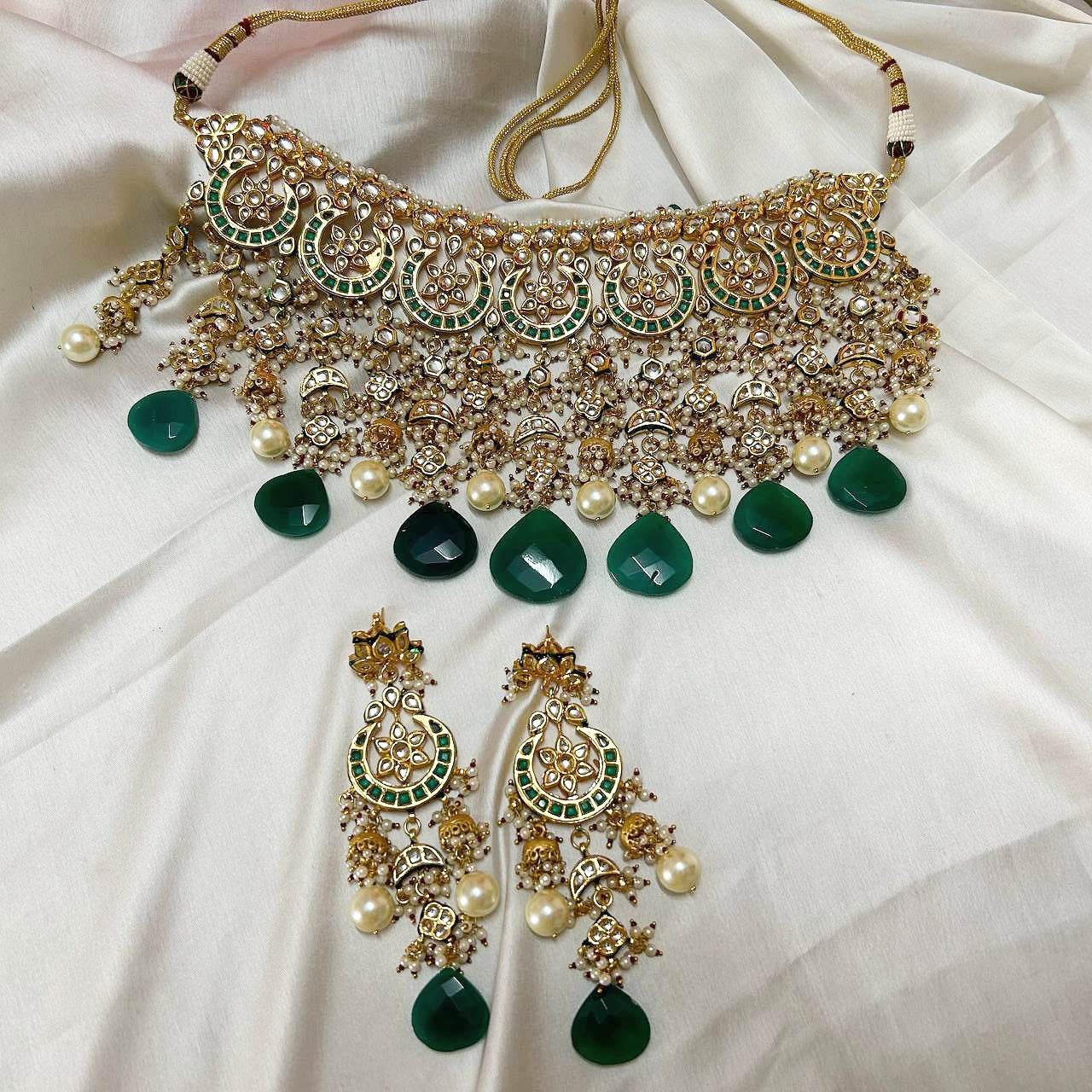 Sunanda Kundan Necklace Set