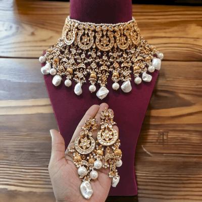 Sunanda Kundan Necklace Set