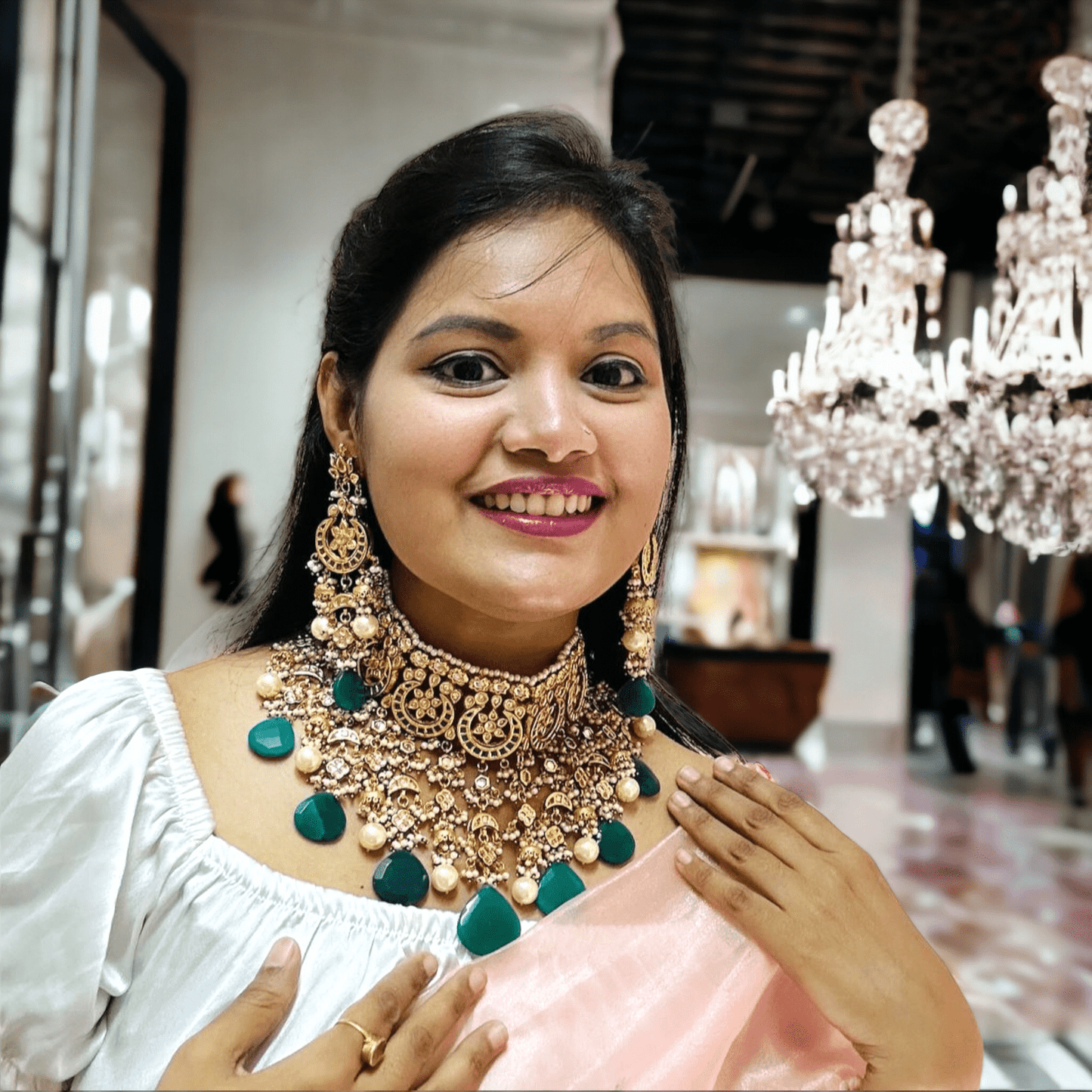 Sunanda Kundan Necklace Set