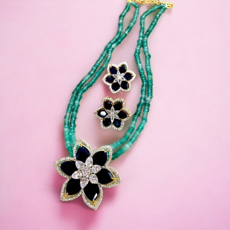 Flower broach semi-precious set in mint color