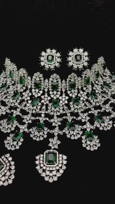 Kiara Emerald Zircon Wedding Set