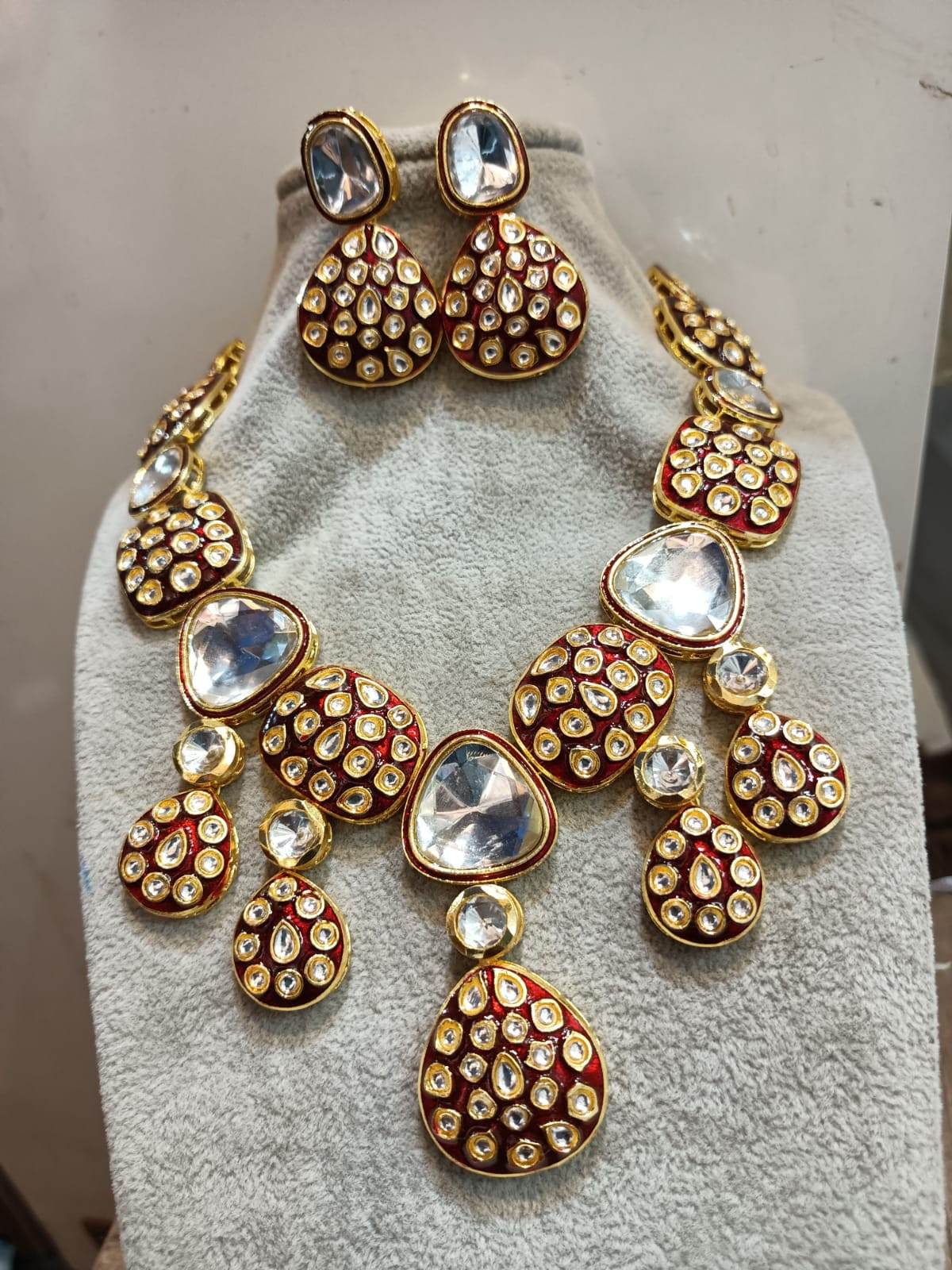 uncut meena necklace set in red color