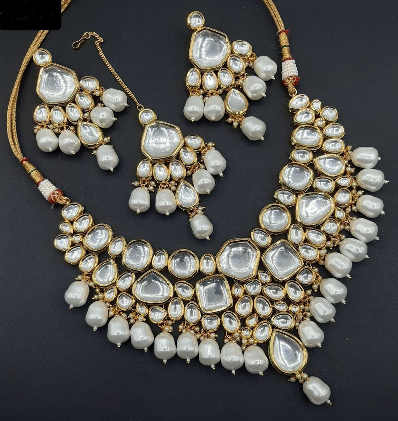 Masoom Kundan Necklace Set