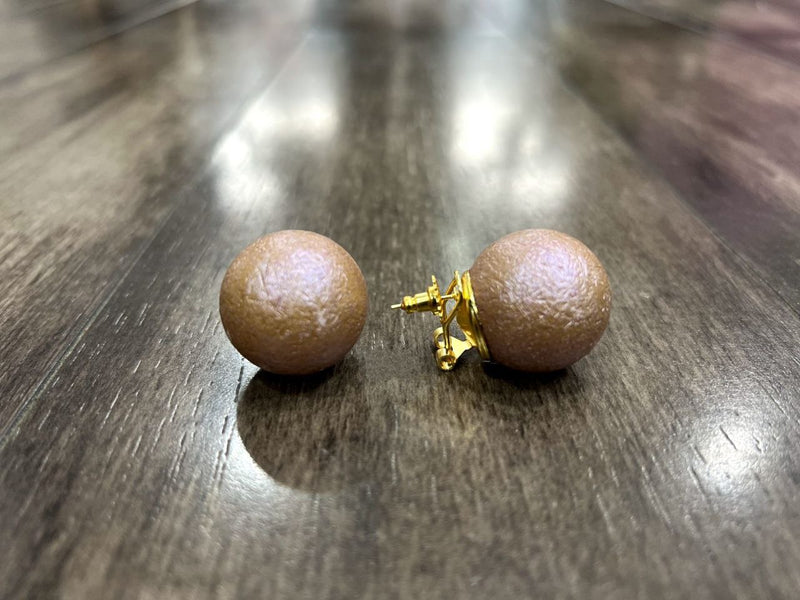 Textured Pearl Stud Earrings
