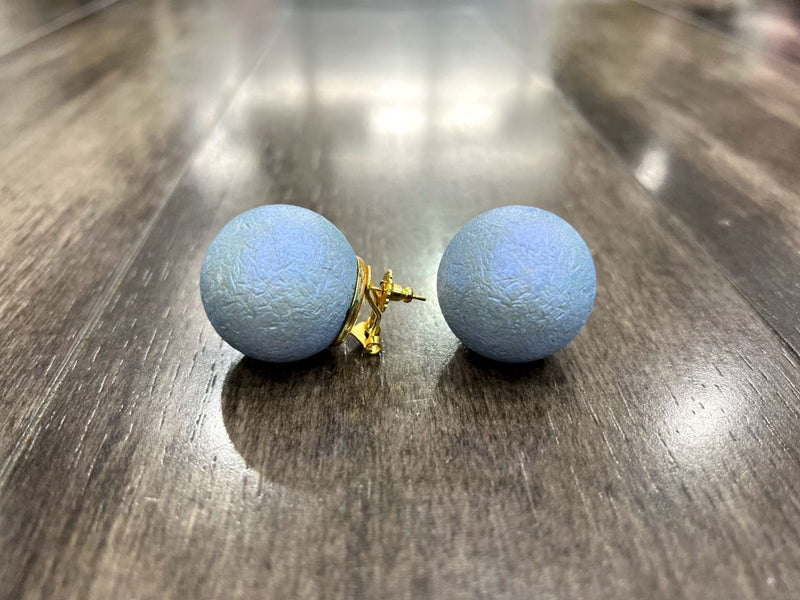 Textured Pearl Stud Earrings