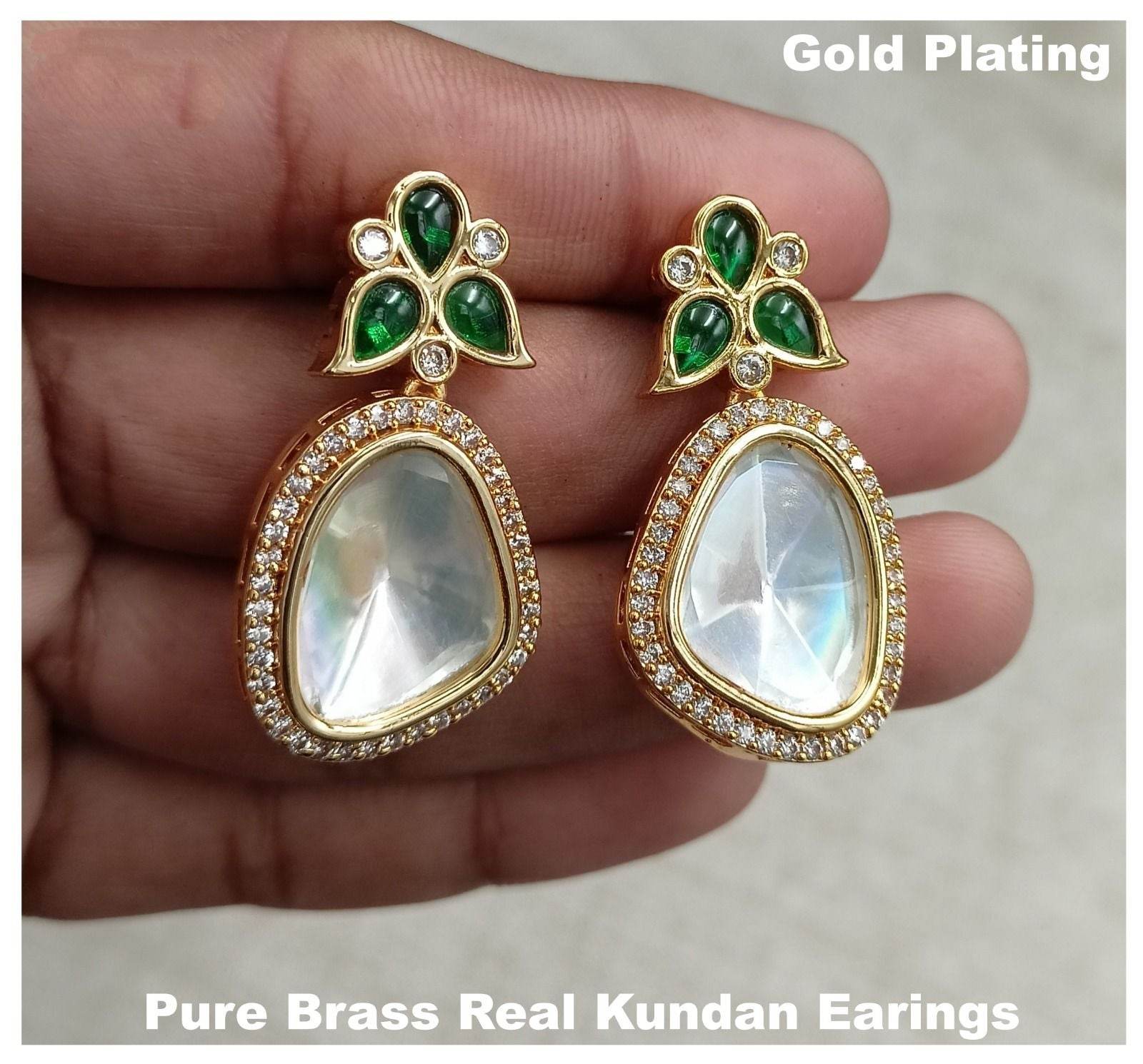 gold plating pure brass real uncut earrings in emerald color