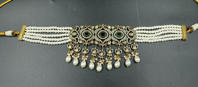 Bahaar victorian choker necklace in emerald pearl color