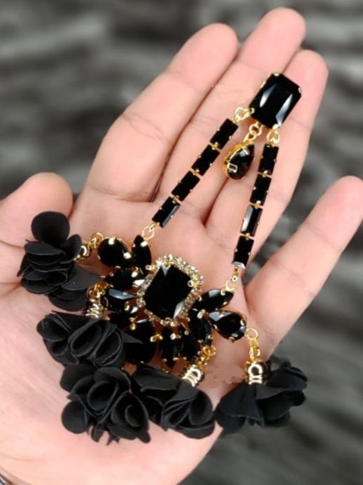 floral jhoomer earring in black color